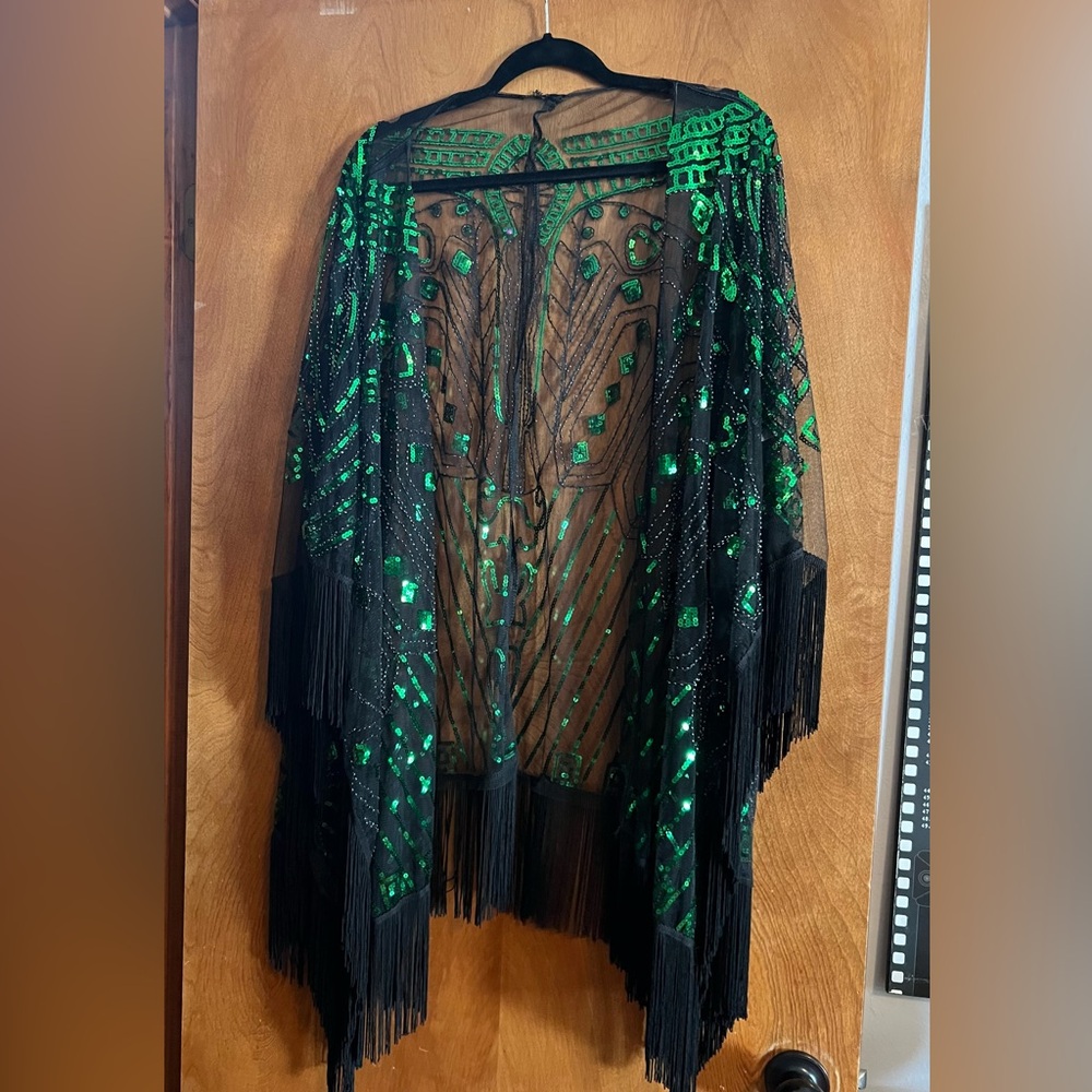Elegant Black and Green Women's Jacket